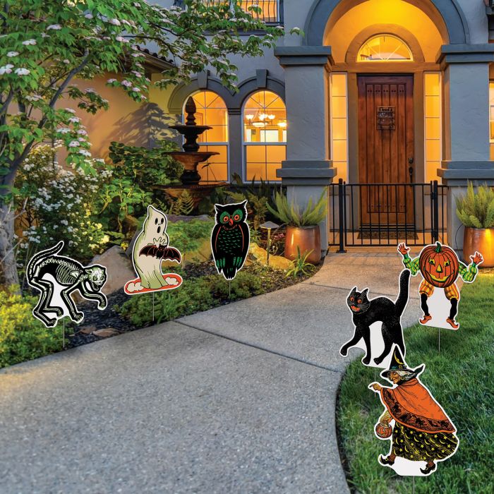Plastic Vintage Halloween Yard Signs